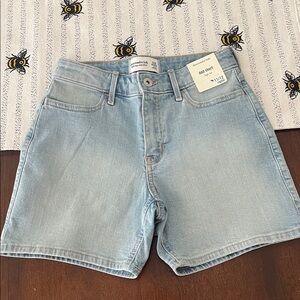 Abercrombie Kids Girls Denim Dad Short Size 11/12 New with Tags